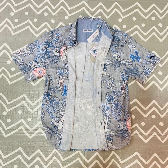 Rare Tommy Bahama x Yankees Collab Hawaiian shirt jersey - Picture 7 of 8